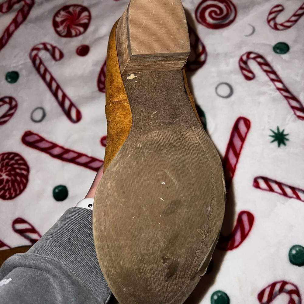 American Eagle Outfitters Brown Tan Fringe Booties Size 9 - Picture 7 of 9